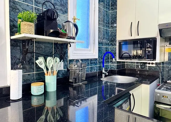 Apartment Luxury With Pools, Wifi, Prime Location